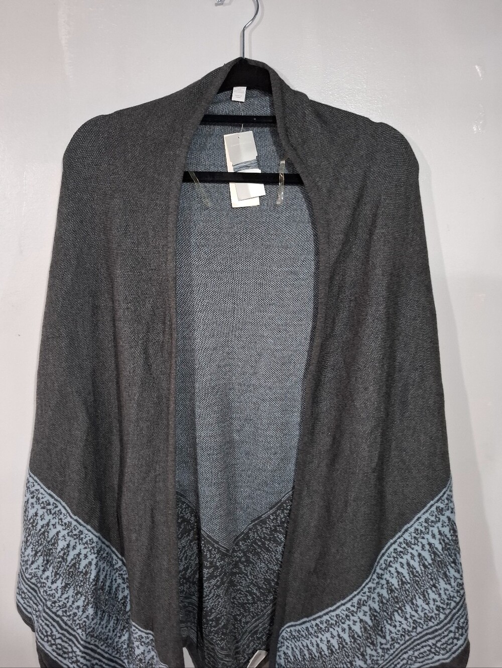 Charter Club Dark Gray Shawl with Light Blue Trim Sz OS NWT Tassel Boho - Picture 3 of 11
